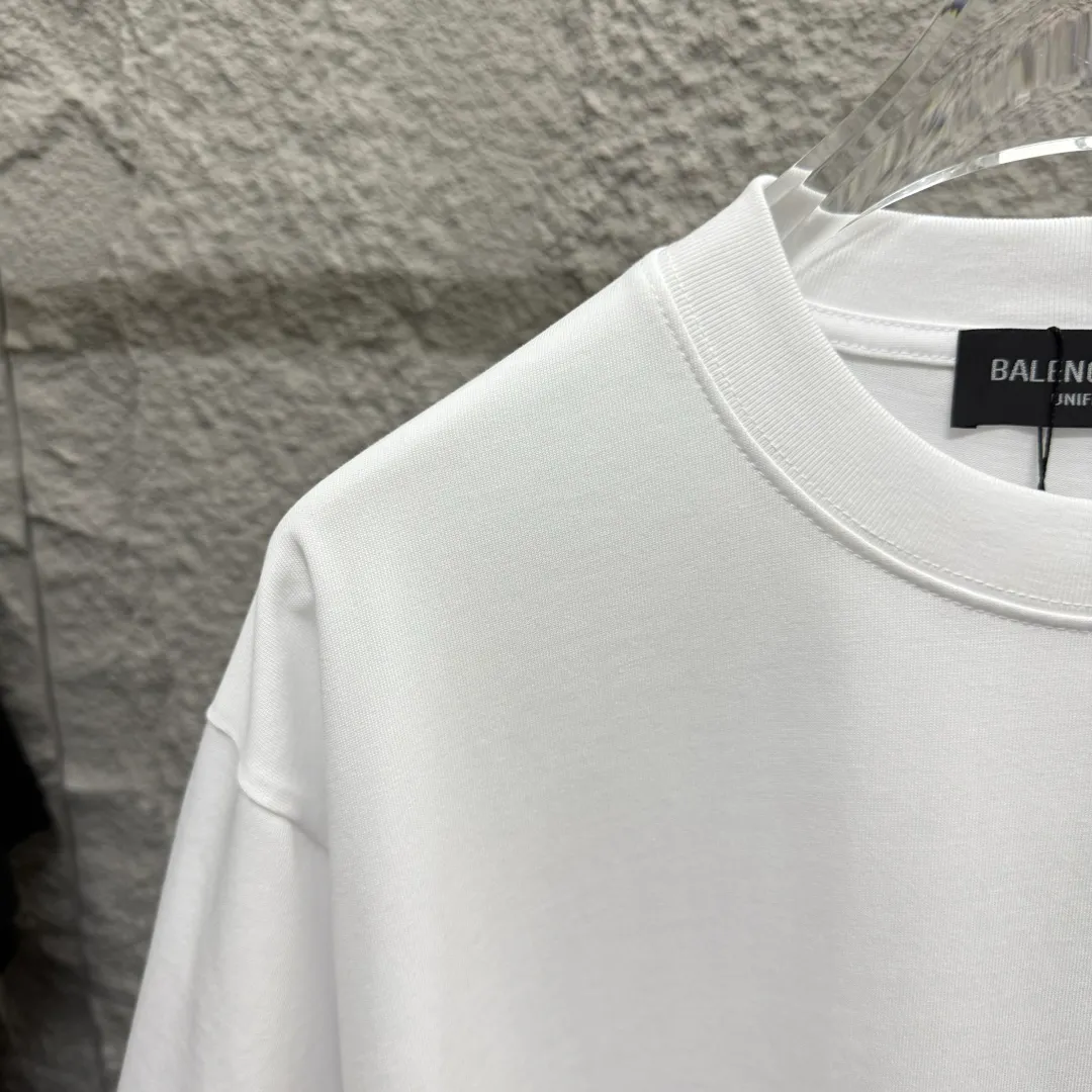 BALENCI*GA 2025 New Arrival T Classic Green B T Same Style ：Black White Size： S （90-130 ） M （120-150 ） L （140-165 ） XL （160-180 ） XXL （180-210 ）